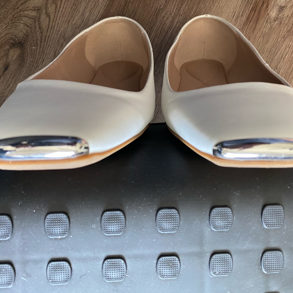 Alfani White Flats size 10 women’s